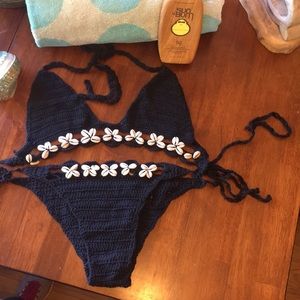 Macrame bikini with shells